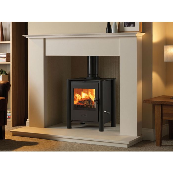 Esse 525 Black 5kw Stove With Black Pillars